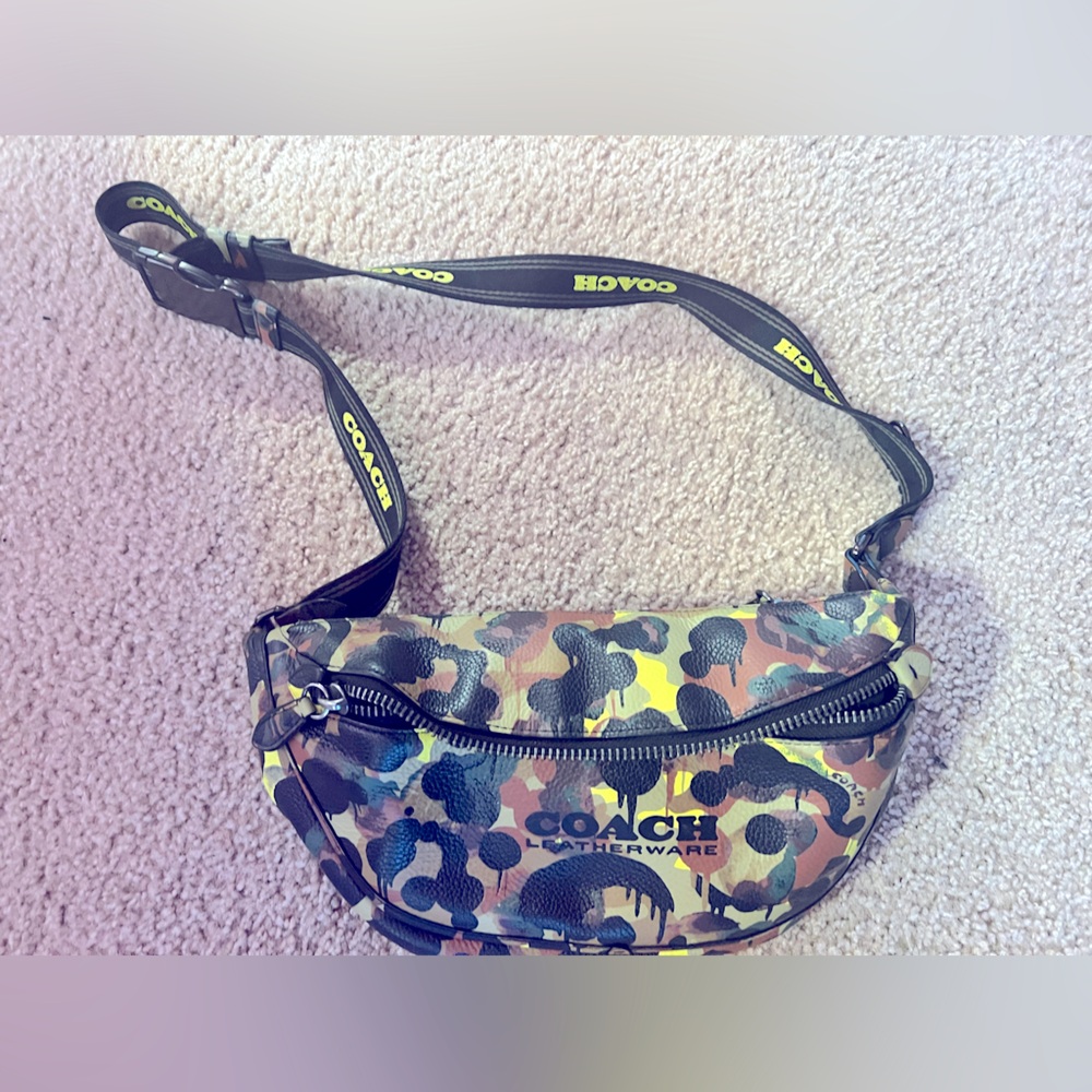 COACH Unisex Camaflouge FannyPack
